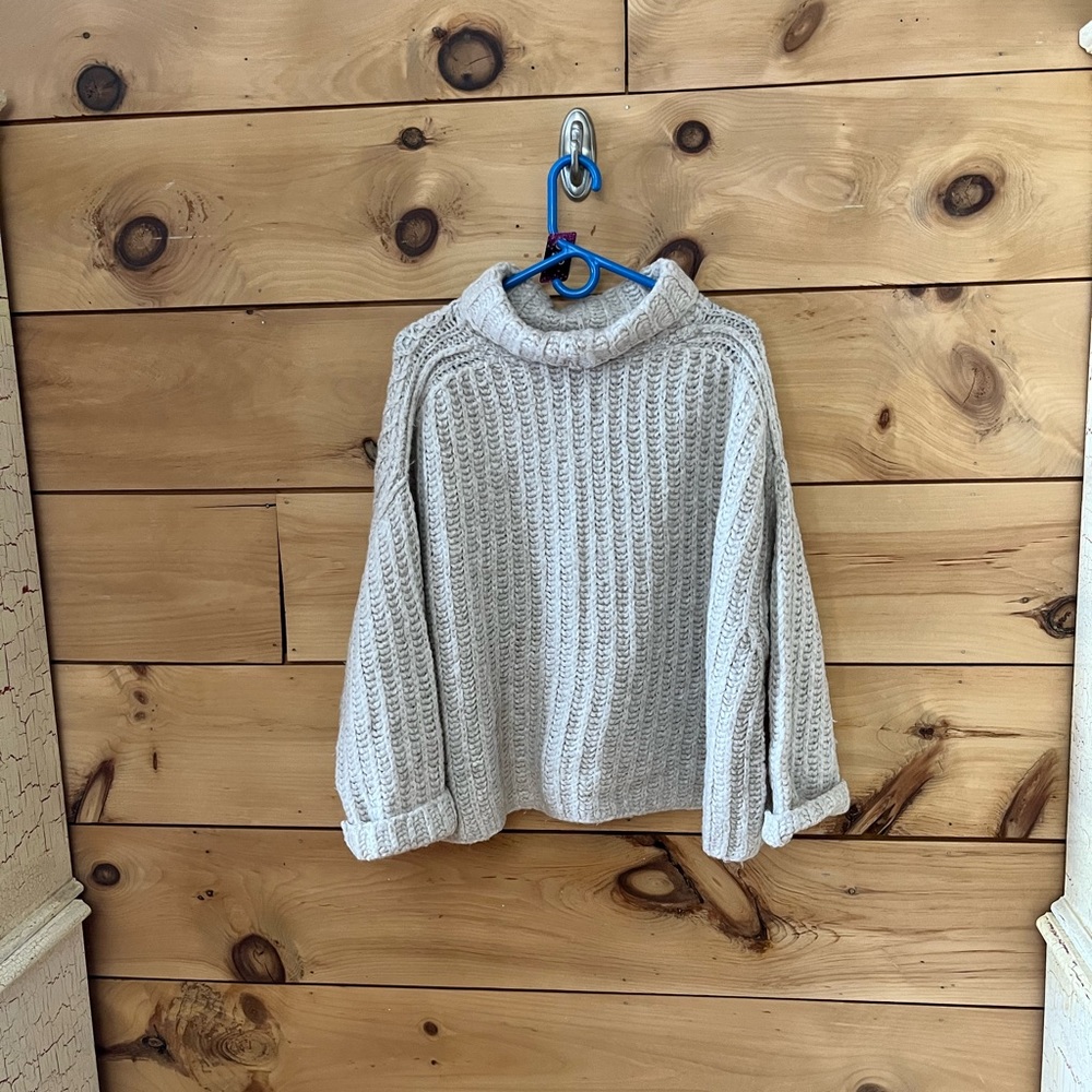 Free people sweater